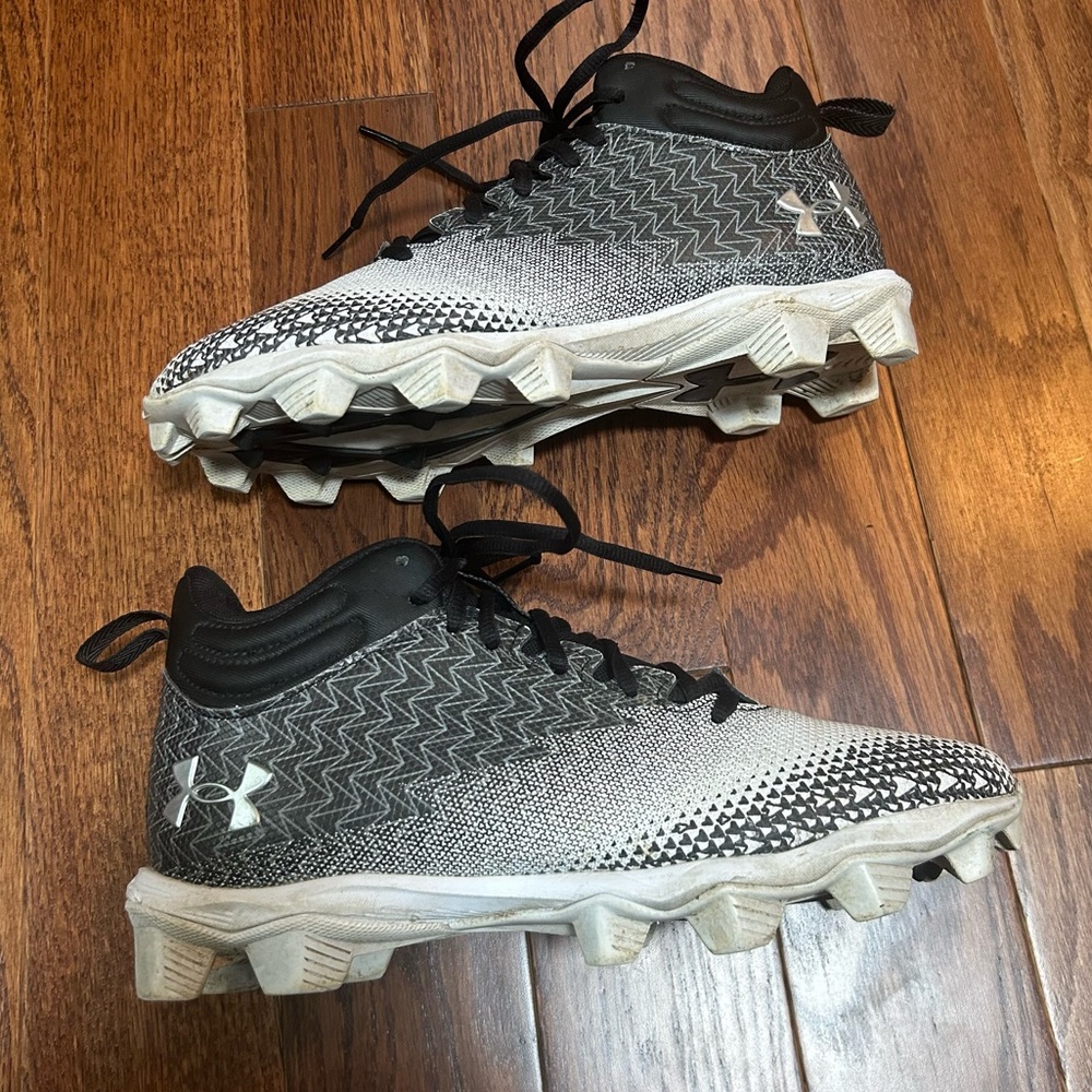 Under Armour Black and White Athletic Cleats